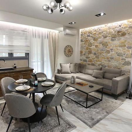 La Larissa Luxury Apartments Trekke Esterno foto