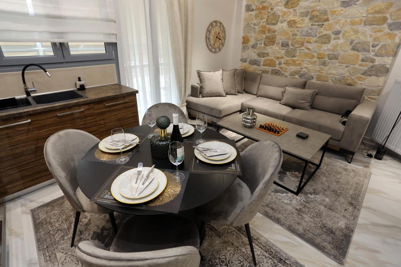 La Larissa Luxury Apartments Trekke Esterno foto