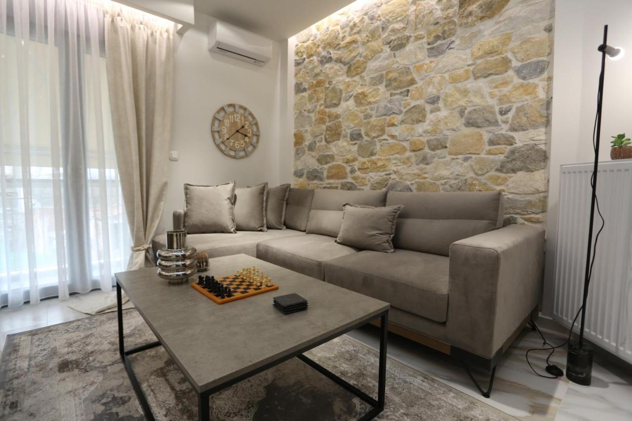 La Larissa Luxury Apartments Trekke Esterno foto